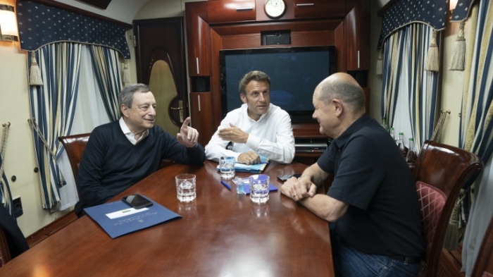 Шолц, Макрон и Драги отпътуваха за Киев